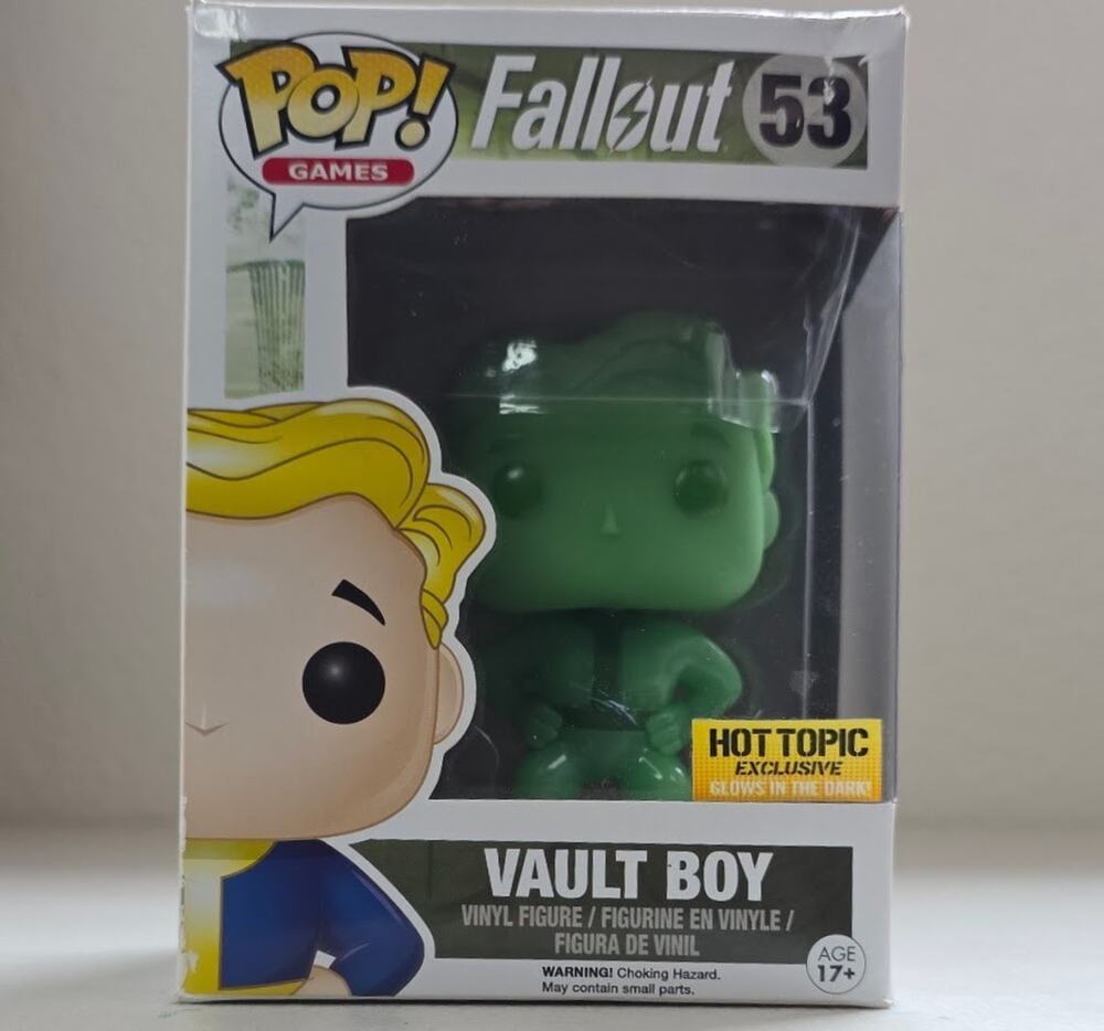 Funko Pop! Vinyl: Fallout - Vault Boy - (Glow , Green) Exclusive